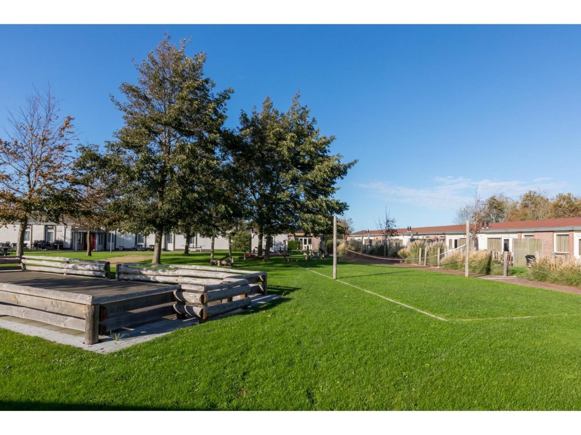 Family House On A Small Park With A Large Playing Field 塞罗斯凯尔克 外观 照片